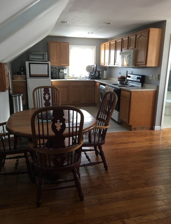 30 Oxford Ave, Dudley, MA 01571 - photo 5