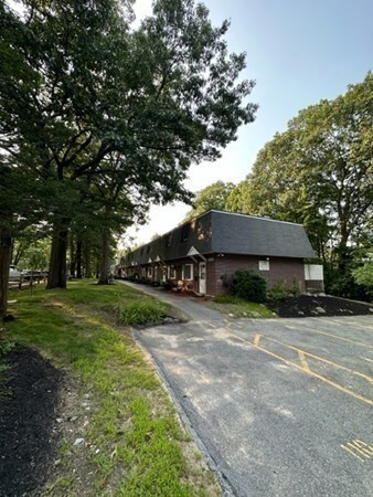 132 Thissell Ave unit 117, Dracut, MA 01826 - photo 6