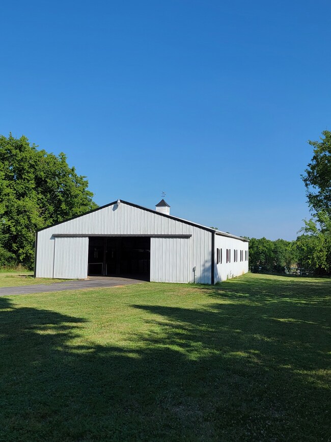 1510 Highway 82 S, Shelbyville, TN 37160 - photo 7