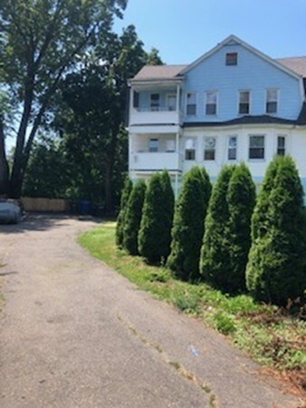 27 Massasoit Place, Springfield, MA 01107 - photo 3