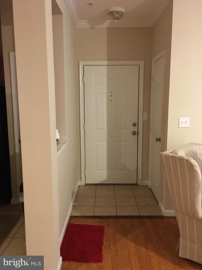 13503 Kildare Hills Terrace unit 201, Germantown, MD 20874 - photo 4