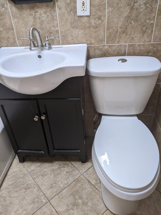 111 Sterling Ave unit 1B, Jersey City, NJ 07305 - photo 2