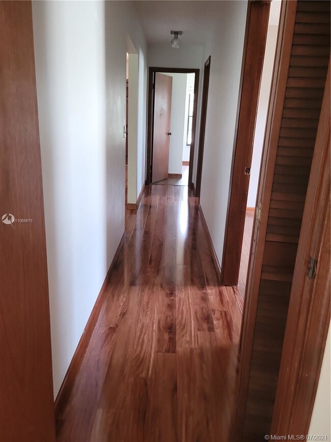 12911 SW 10th Ct, Davie, FL 33325 - photo 5