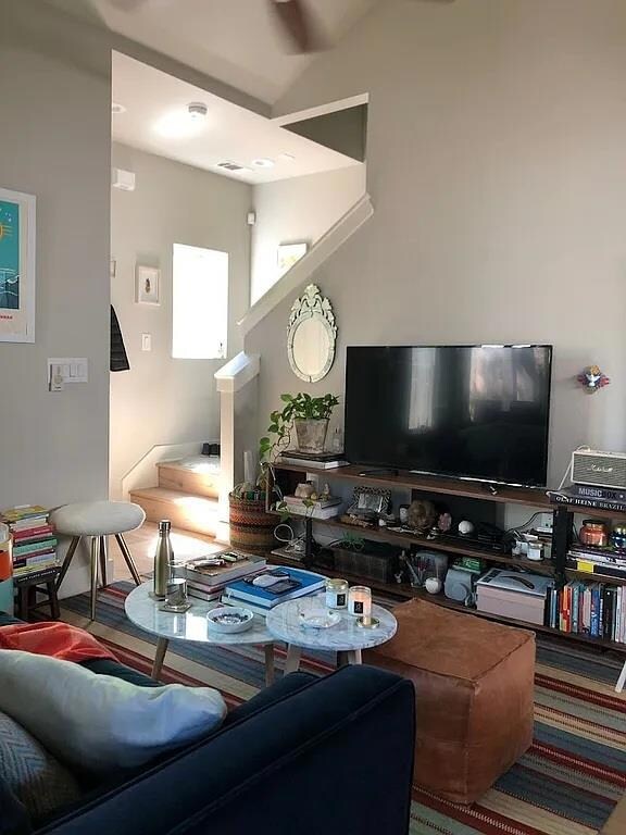 2209 Willow St unit B, Austin, TX 78702 - photo 2