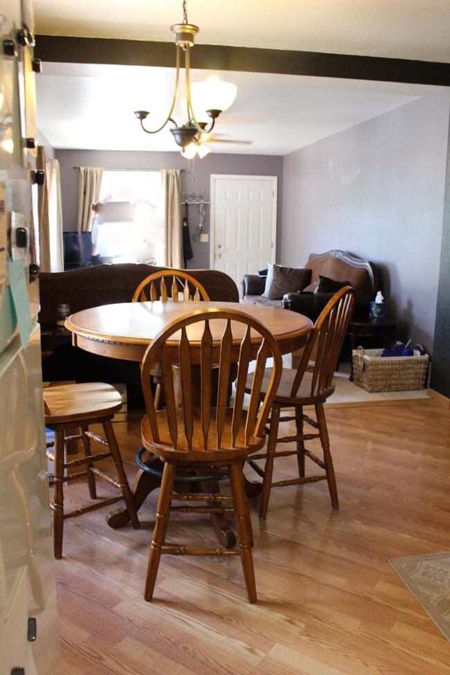 Dining Area<|><|>