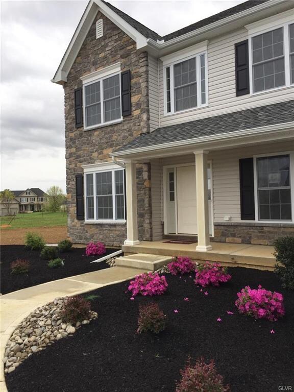 6880 Gwenmawr Rd unit 16, Bethlehem, PA 18017 - photo 4