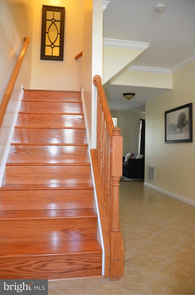 14245 Legend Glen Ct, Gainesville, VA 20155 - photo 3