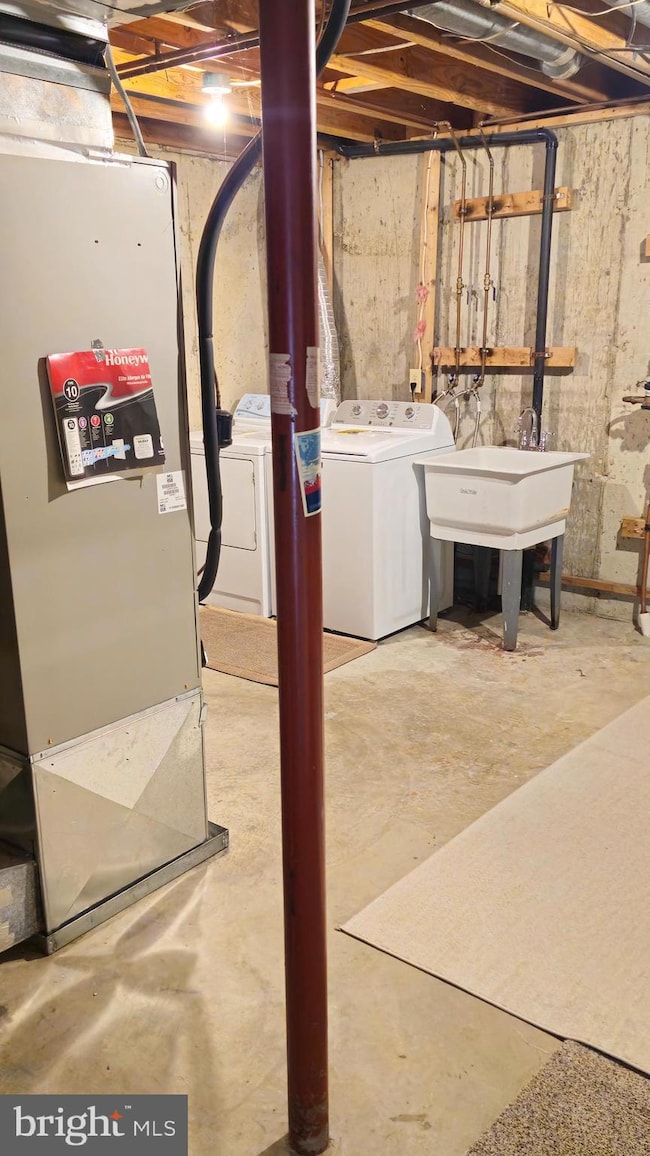 8123 Steeple Chase Ct, Springfield, VA 22153 - photo 4