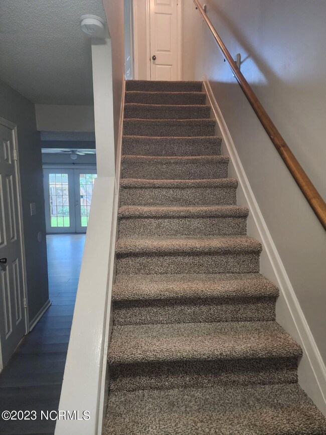 212 Bracken Place, Jacksonville, NC 28540 - photo 3