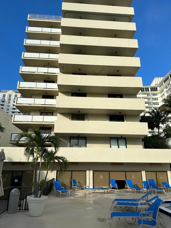 The Georgian Condominium unit 505, Miami Beach, FL 33139 - photo 3