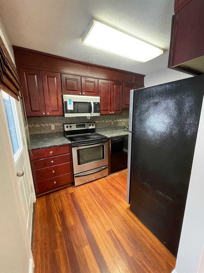 616 Portland St unit 56, Rochester, NH 03867 - photo 7