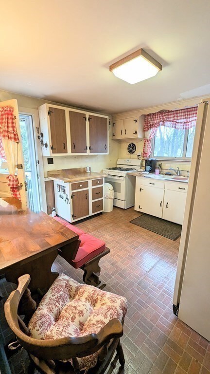 7 Lowell Mason Rd, Medfield, MA 02052 - photo 5