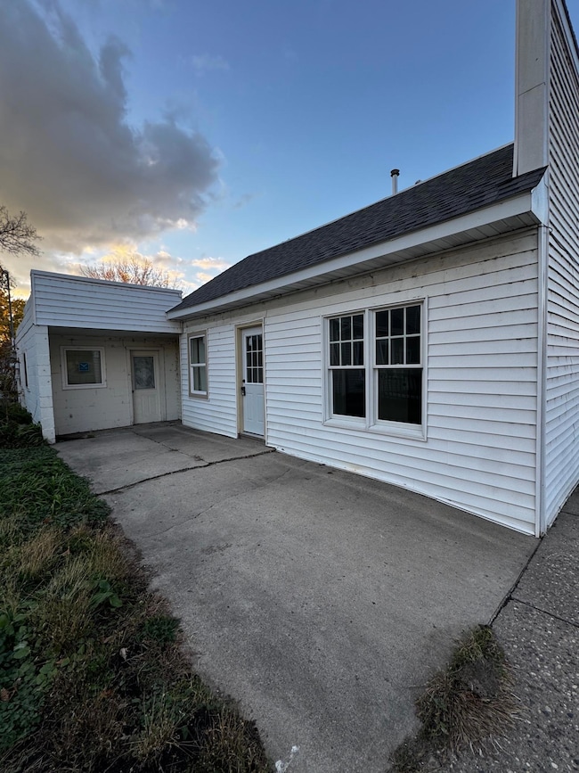 241 Webster St N, Kasota, MN 56050 - photo 5