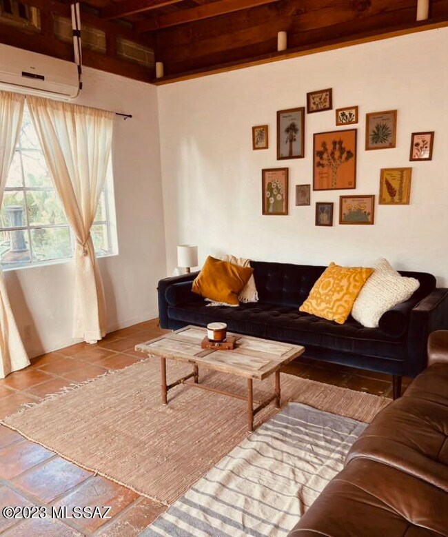 3408 Living Area