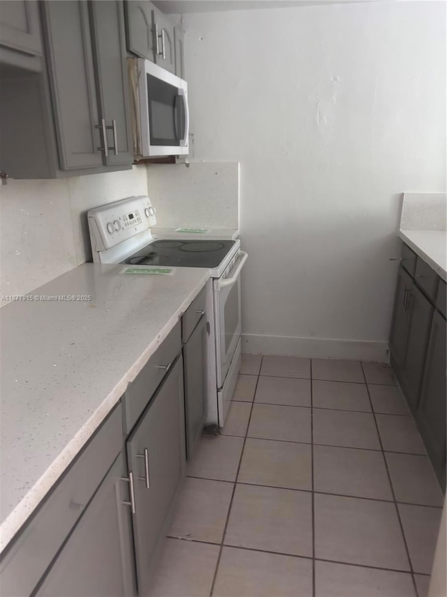 14204 NE 3rd Ct unit 8C, Miami, FL 33161 - photo 6