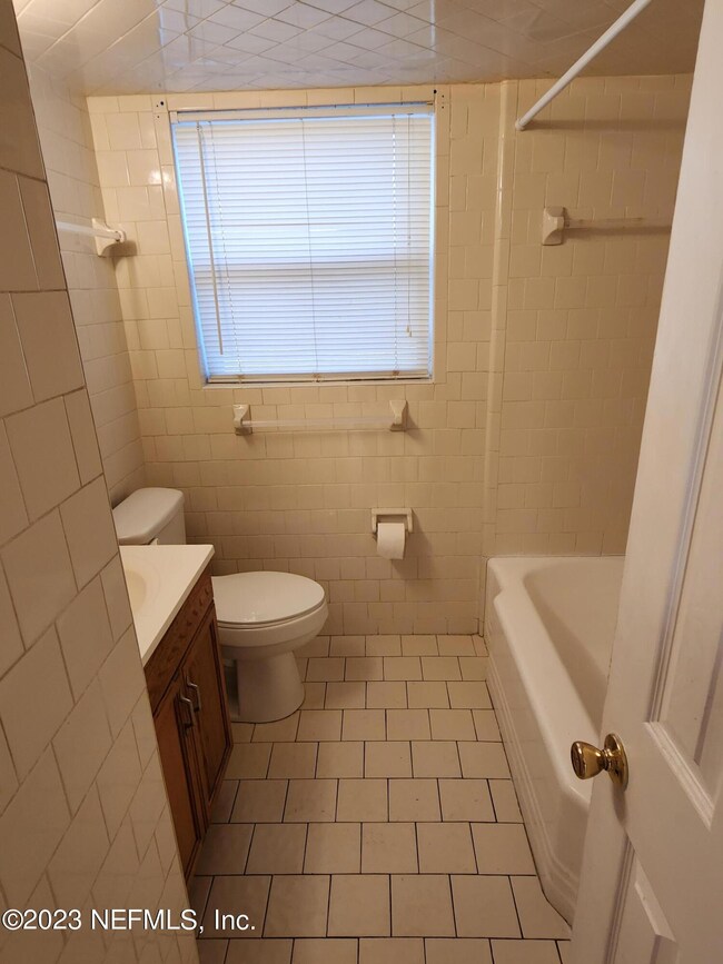 6231 Sauterne Dr, Jacksonville, FL 32210 - photo 7