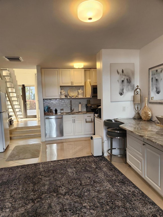 Mayfair House West unit 43, Palm Beach, FL 33480 - photo 4