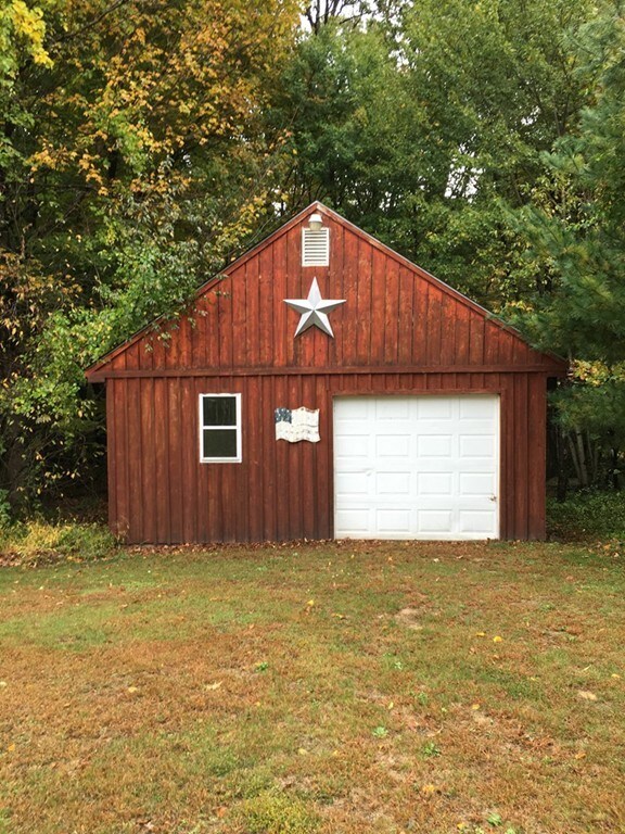 38 SE Main St, Douglas, MA 01516 - photo 7