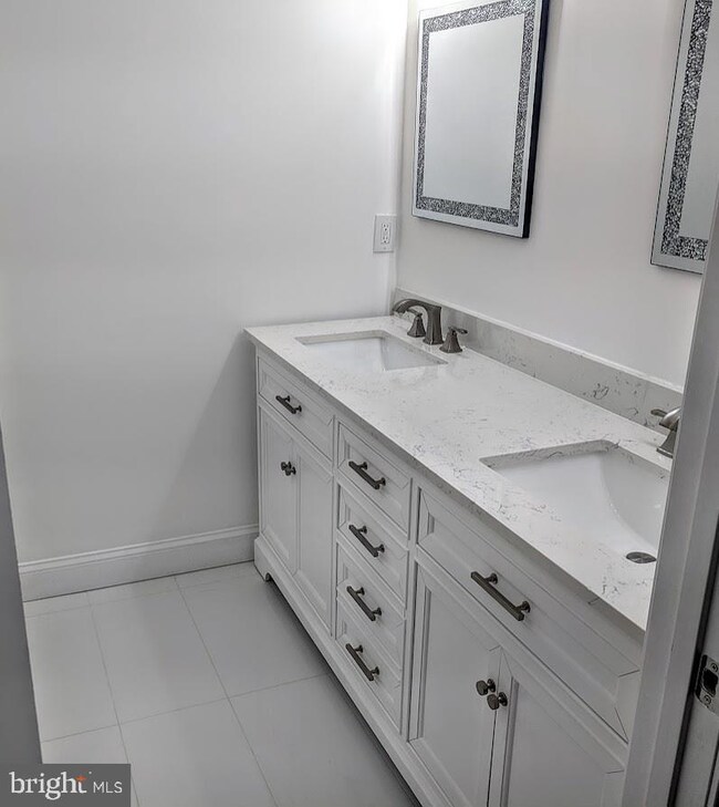 11 Bailiffs Ct unit 101, Lutherville Timonium, MD 21093 - photo 4