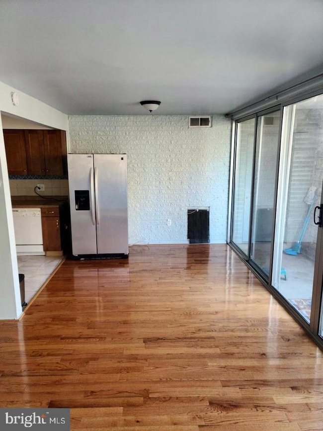 1830 Metzerott Rd unit 207, Adelphi, MD 20783 - photo 3