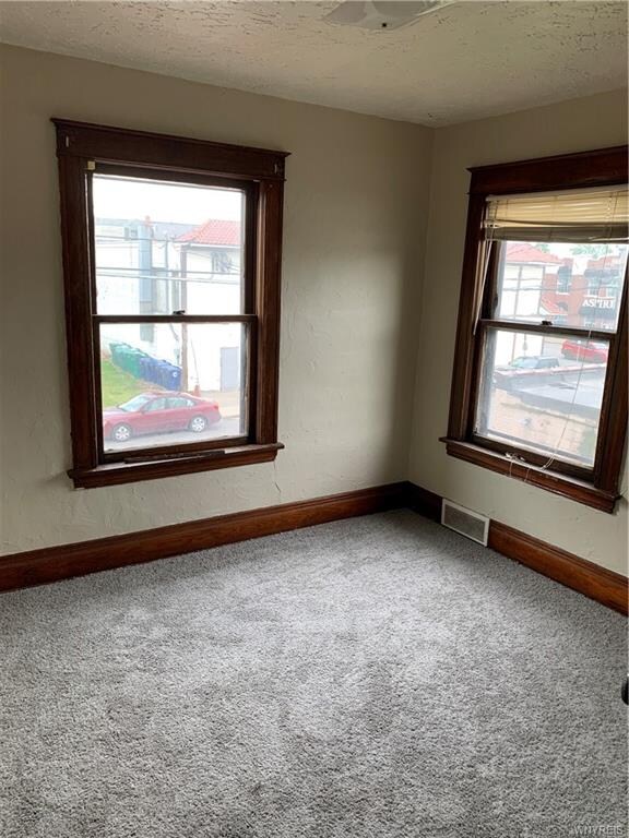 712 17th St, Niagara Falls, NY 14301 - photo 5