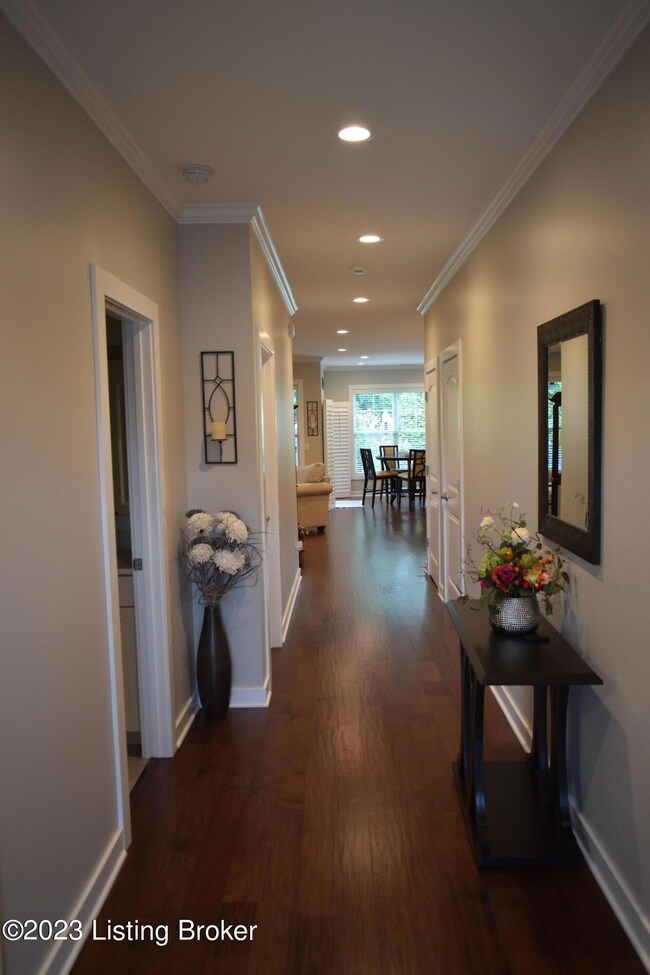 8802 Sanctuary Ln, Louisville, KY 40291 - photo 6