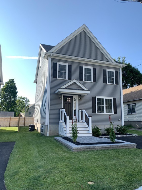 78 Pine Hill Cir, Waltham, MA 02451 - photo 2