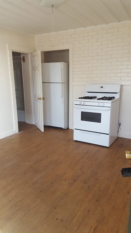 10 Fisher St unit 10, Lowell, MA 01850 - photo 2