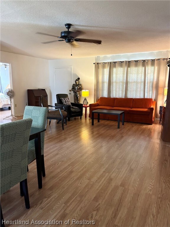 15 E Washingtonia St, Lake Placid, FL 33852 - photo 2