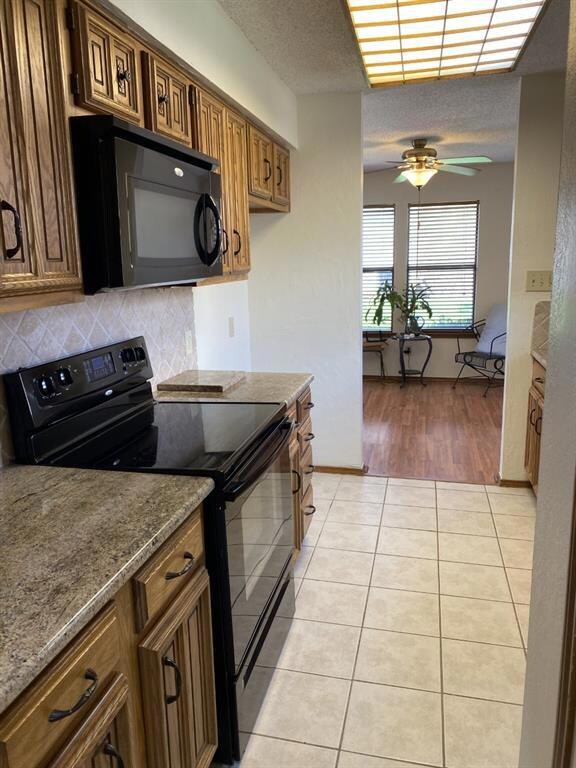 8 Meadow Ln, Bedford, TX 76021 - photo 6