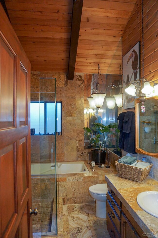 17643 Pioneer Ln, Sunriver, OR 97707 - photo 7