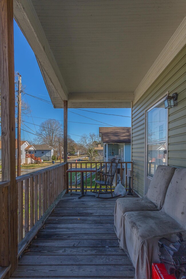 204 W 9th HD-34