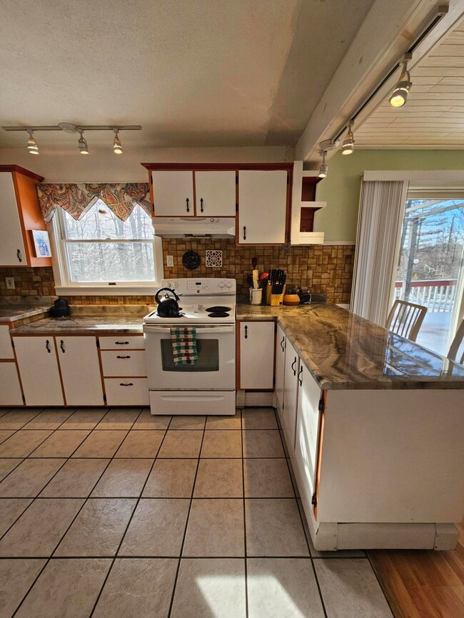 238 Bowdoinham Rd, Sabattus, ME 04280 - photo 4