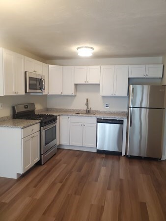 50 Francis St unit 24, Holbrook, MA 02343 - photo 2