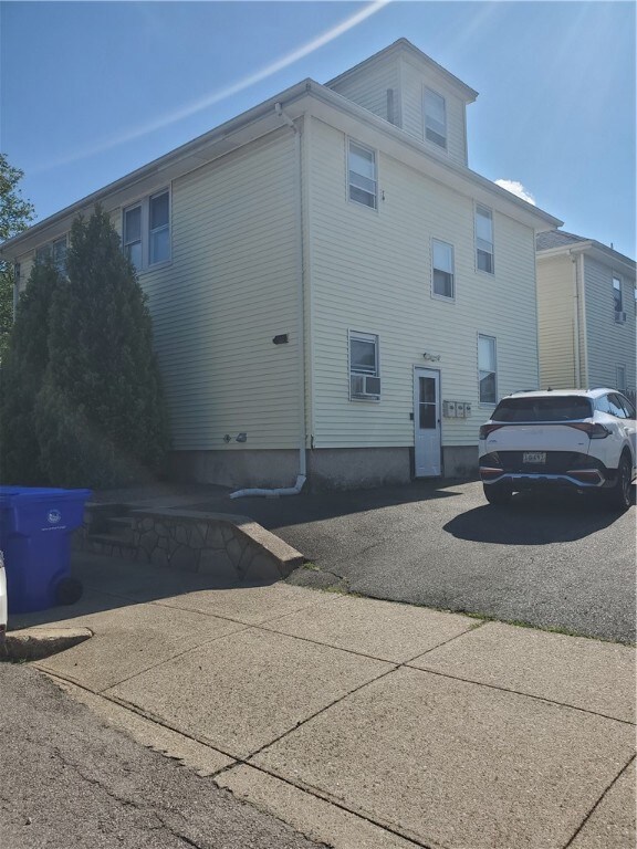 486 Benefit St, Pawtucket, RI 02861 - photo 3