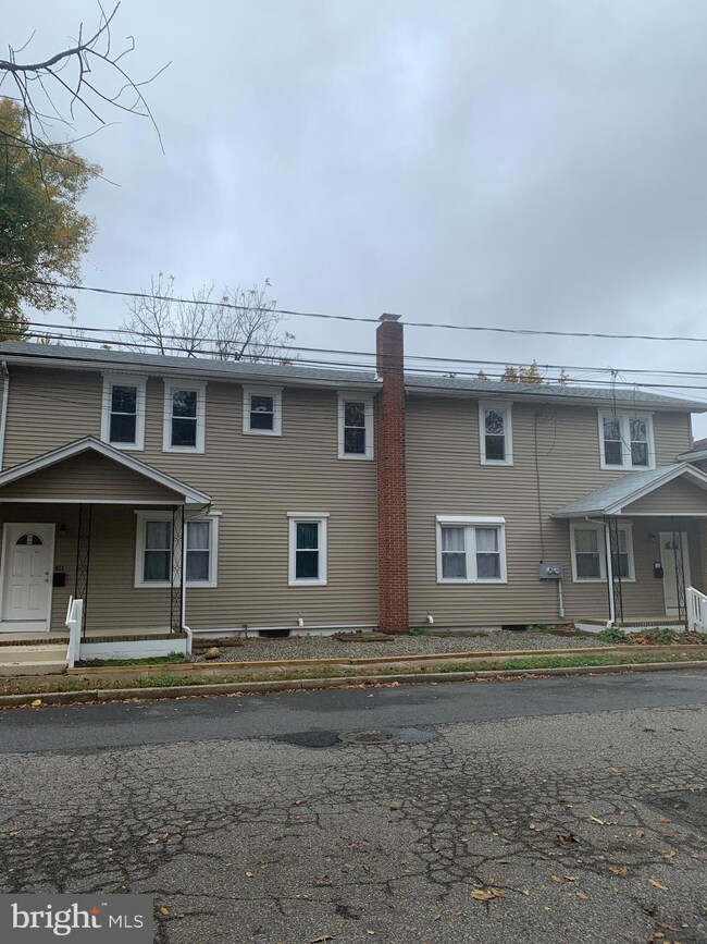 411 Vine St, Delanco, NJ 08075 - photo 2