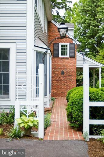 309 Little Falls St, Falls Church, VA 22046 - photo 4