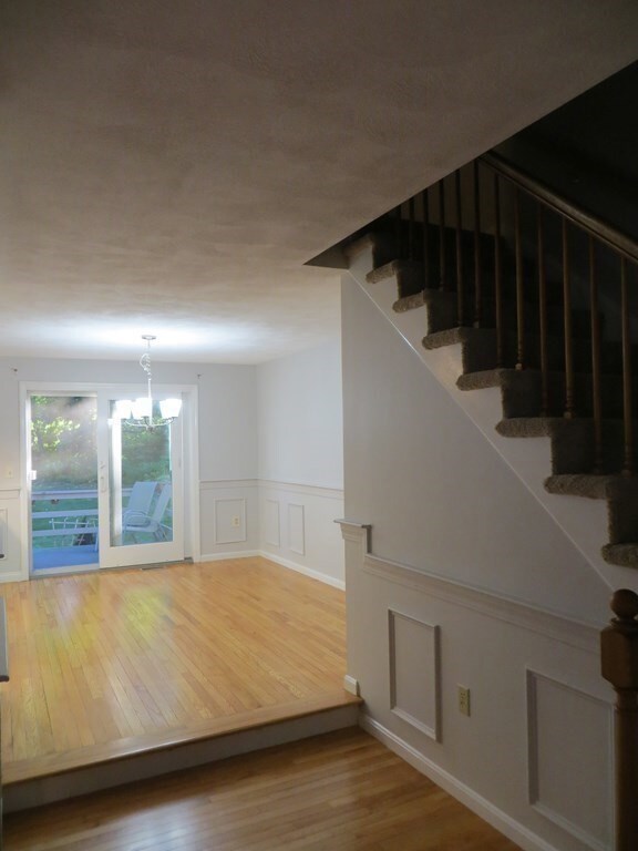 894 Wellman Ave, North Chelmsford, MA 01863 - photo 6