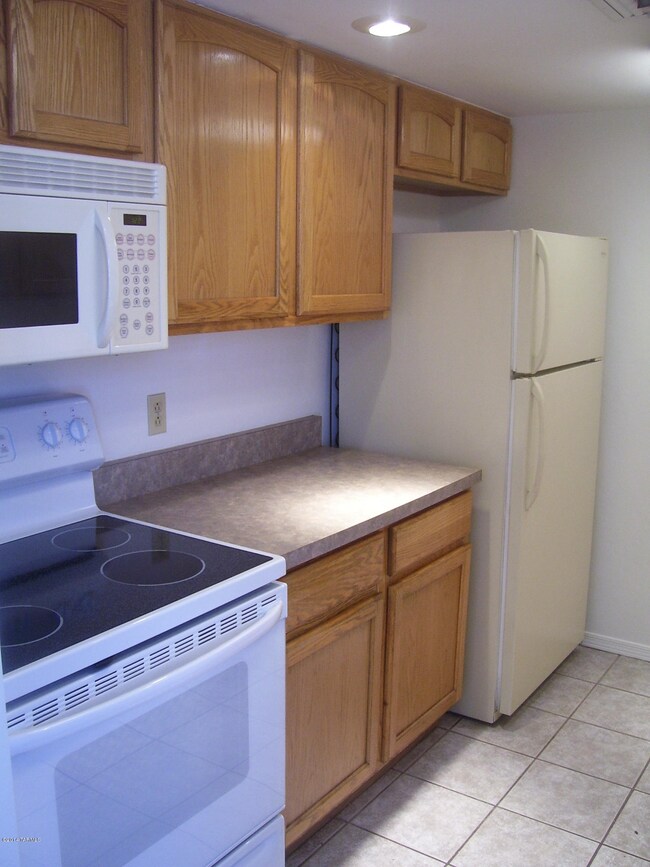 4751 N Flowing Wells Rd, Tucson, AZ 85705 - photo 2