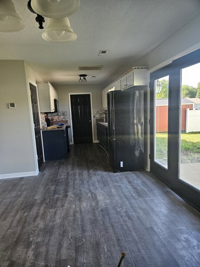 205 Lorien Cir, Shelbyville, TN 37160 - photo 6