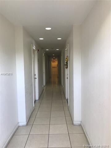 INTERIOR HALLWAY