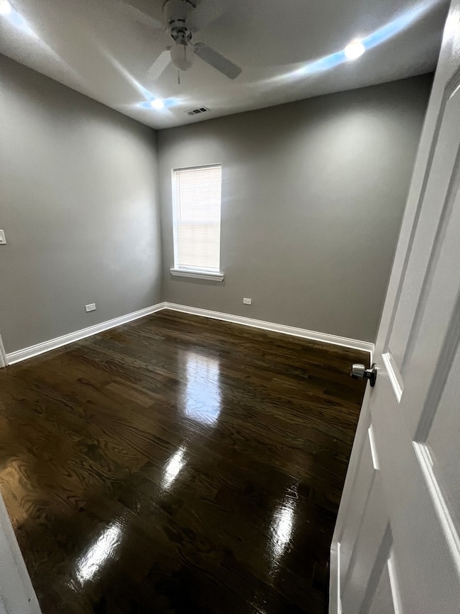 3257 W Warren Blvd unit 2, Chicago, IL 60624 - photo 4