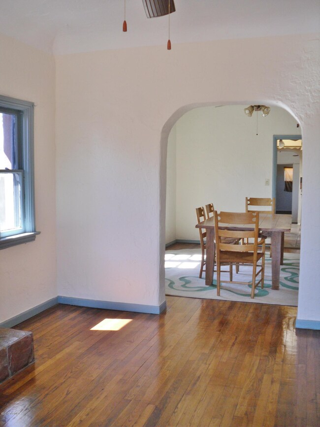 211 E Navajo Rd, Tucson, AZ 85705 - photo 6