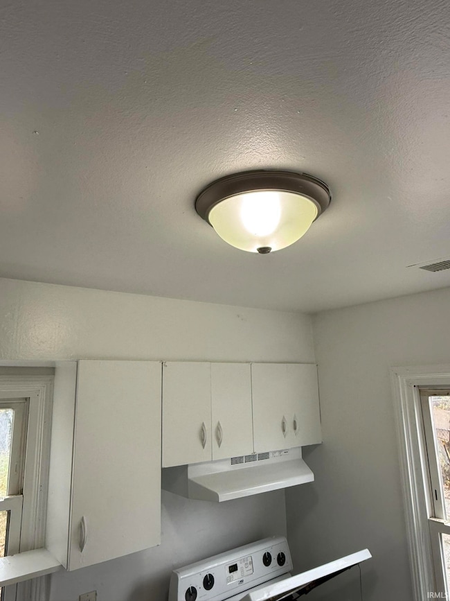 4315 S Colonial Ave, Fort Wayne, IN 46806 - photo 3