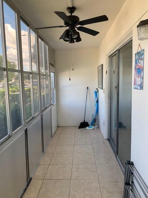 72 Windsor D, West Palm Beach, FL 33417 - photo 3