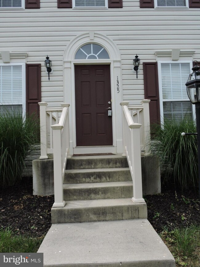 1325 N Fairfax Blvd, Ranson, WV 25438 - photo 2