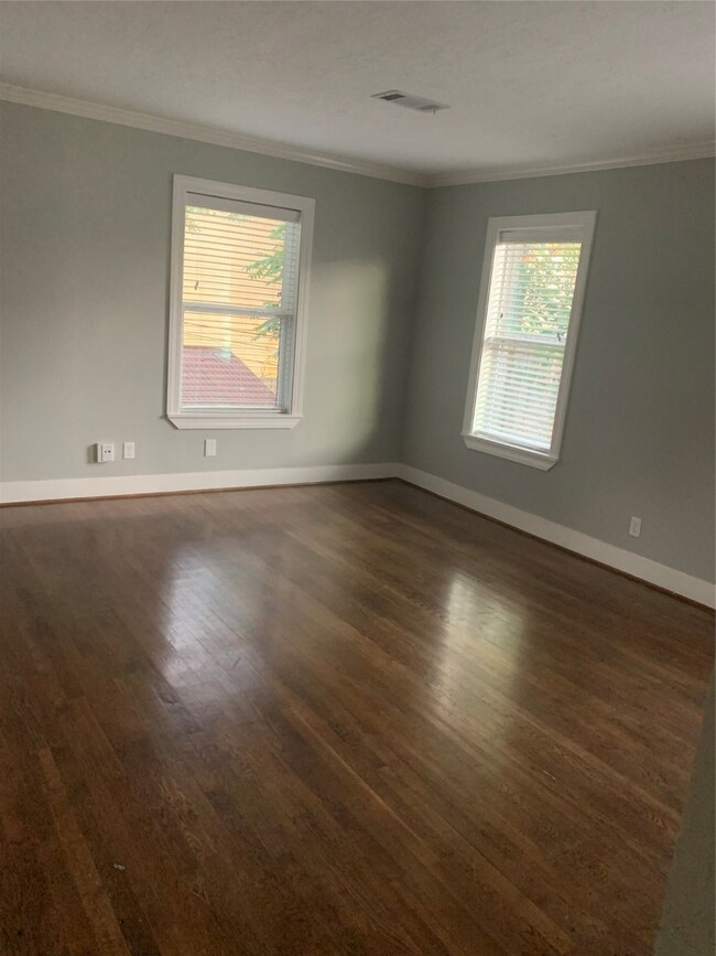 739 E 6th 1 2 St, Houston, TX 77007 - photo 7