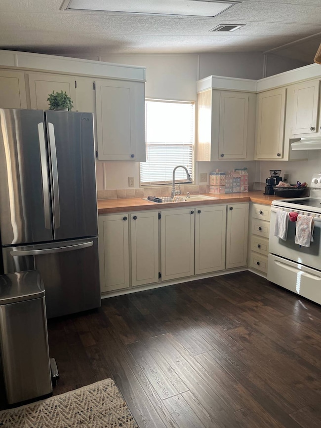 42 Berna Cir, Winter Haven, FL 33884 - photo 3