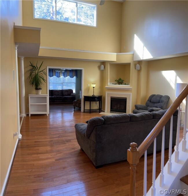 Family Room Vaulted Ceiling. Gas Fireplace.