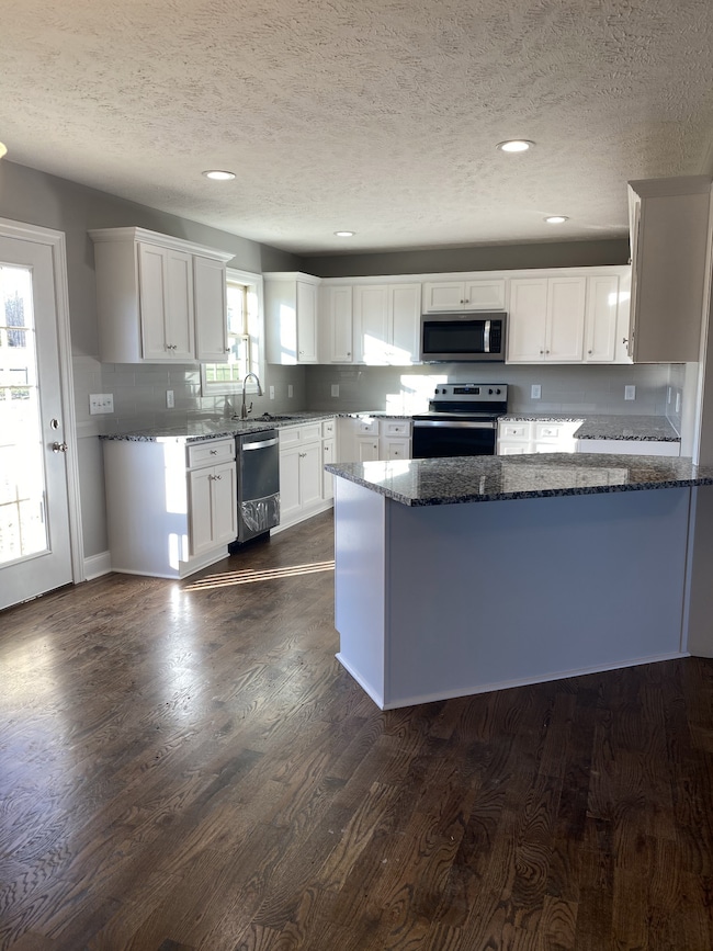 304 Rose Ln, Shelbyville, TN 37160 - photo 5